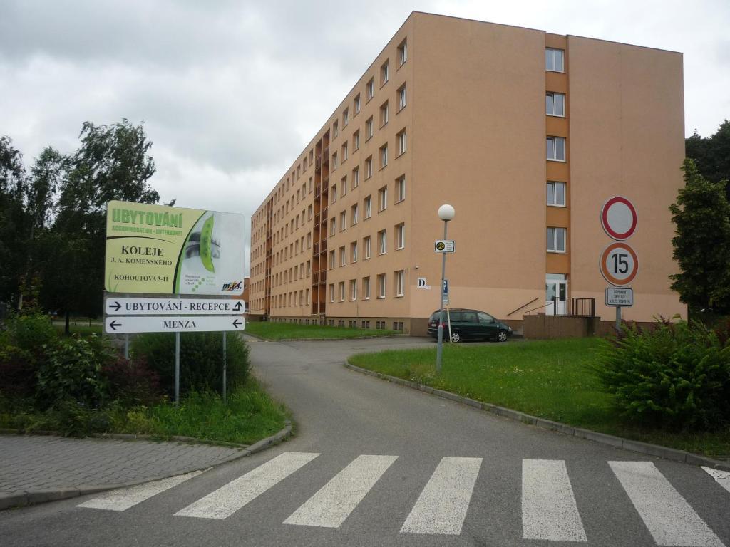 Koleje J.a.komenského Auberge de jeunesse Brno